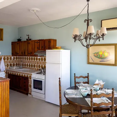 Filippos And Despina Apartment *